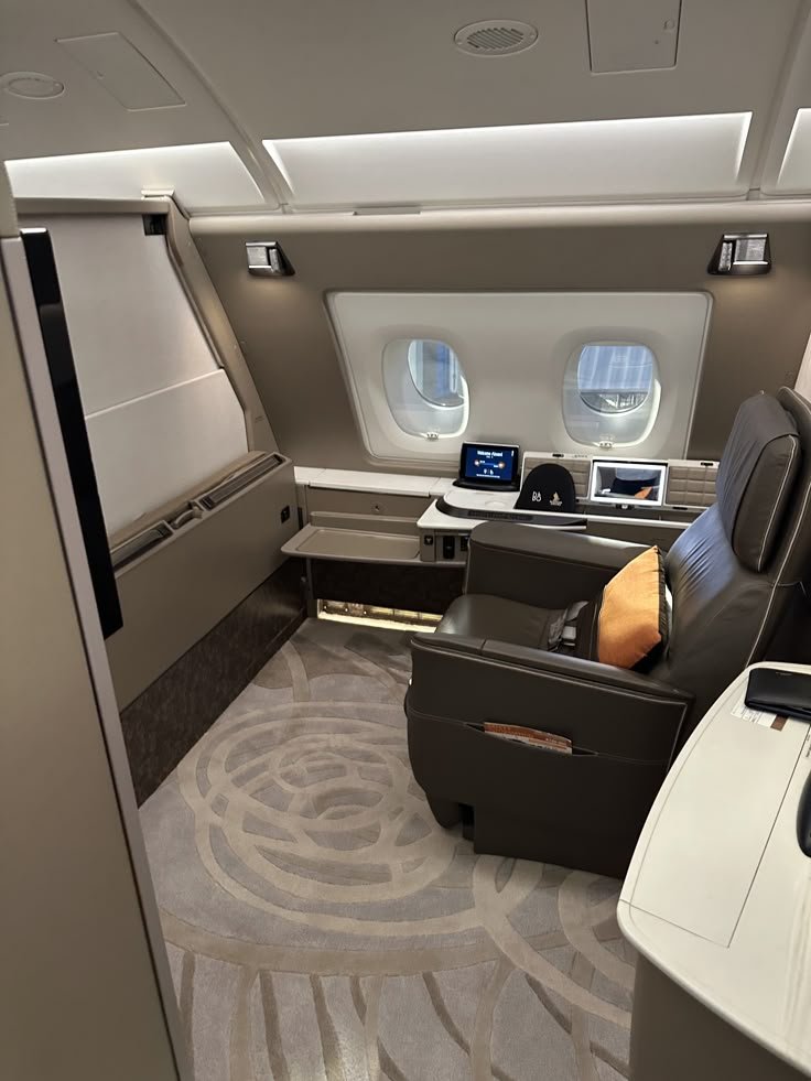 singapore airlines first class suites